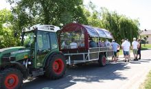 Planwagenfahrt durch die Weinberge in Rheinhessen